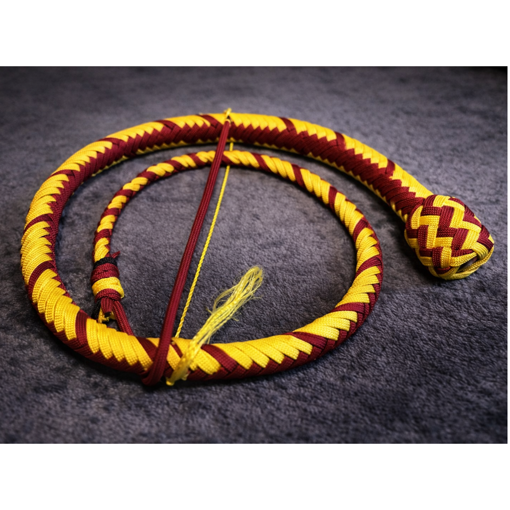 Fouet snakewhip aux couleurs de la maison Gryffondor